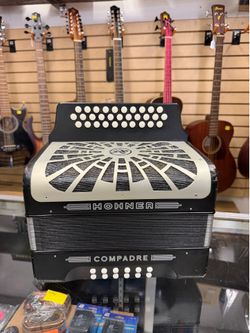 Used hohner  compadre $750 Fbe