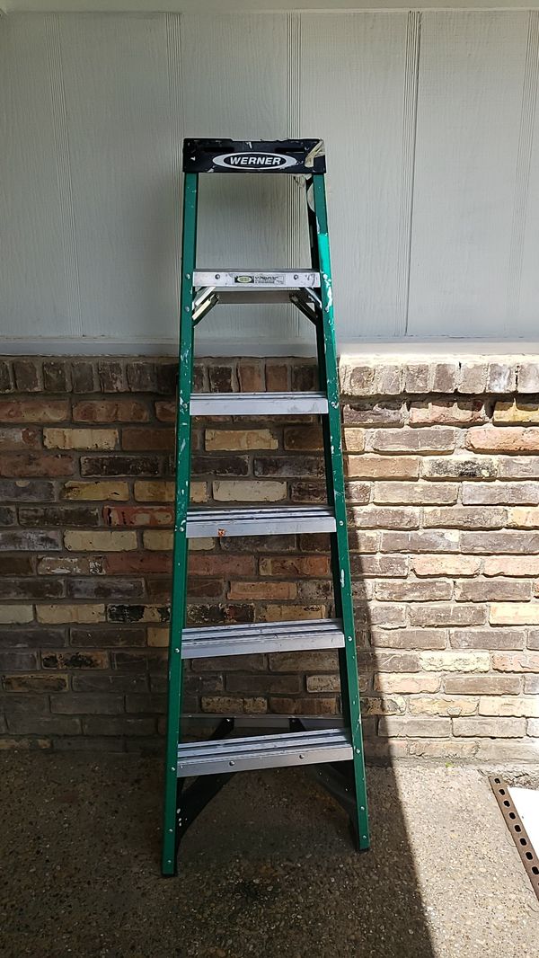 6 foot ladder LAST CHANCE!!! for Sale in Dallas, TX OfferUp