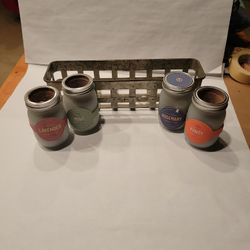 Metal Basket With 4 Hydroponic Planters