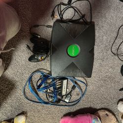 Xbox (all Cables Included. Read Desc)