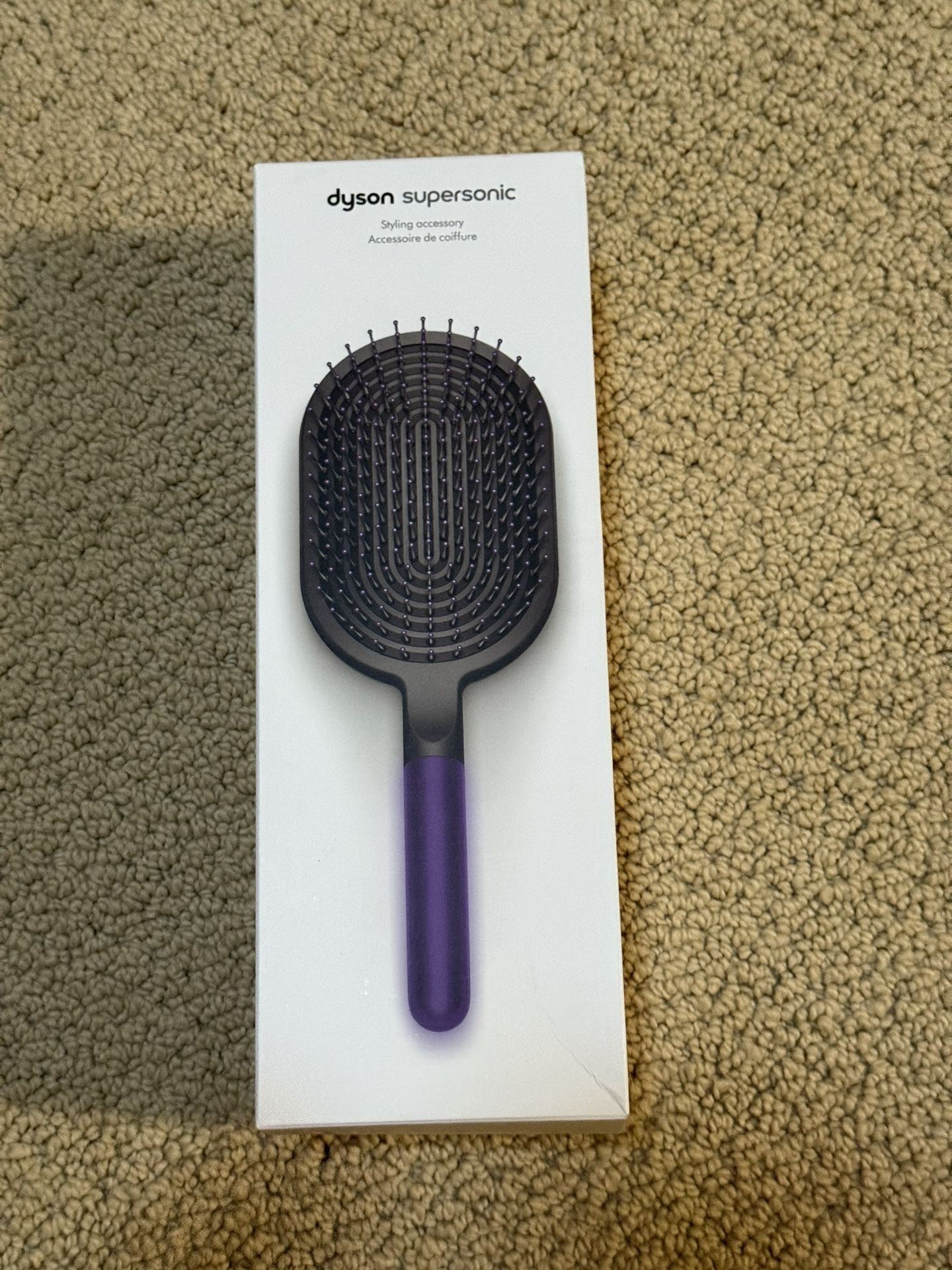 Dyson Supersonic Paddle Brush + Detangling Comb (Barely Used)