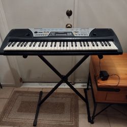 Yamaha Piano Keyboard and Stand