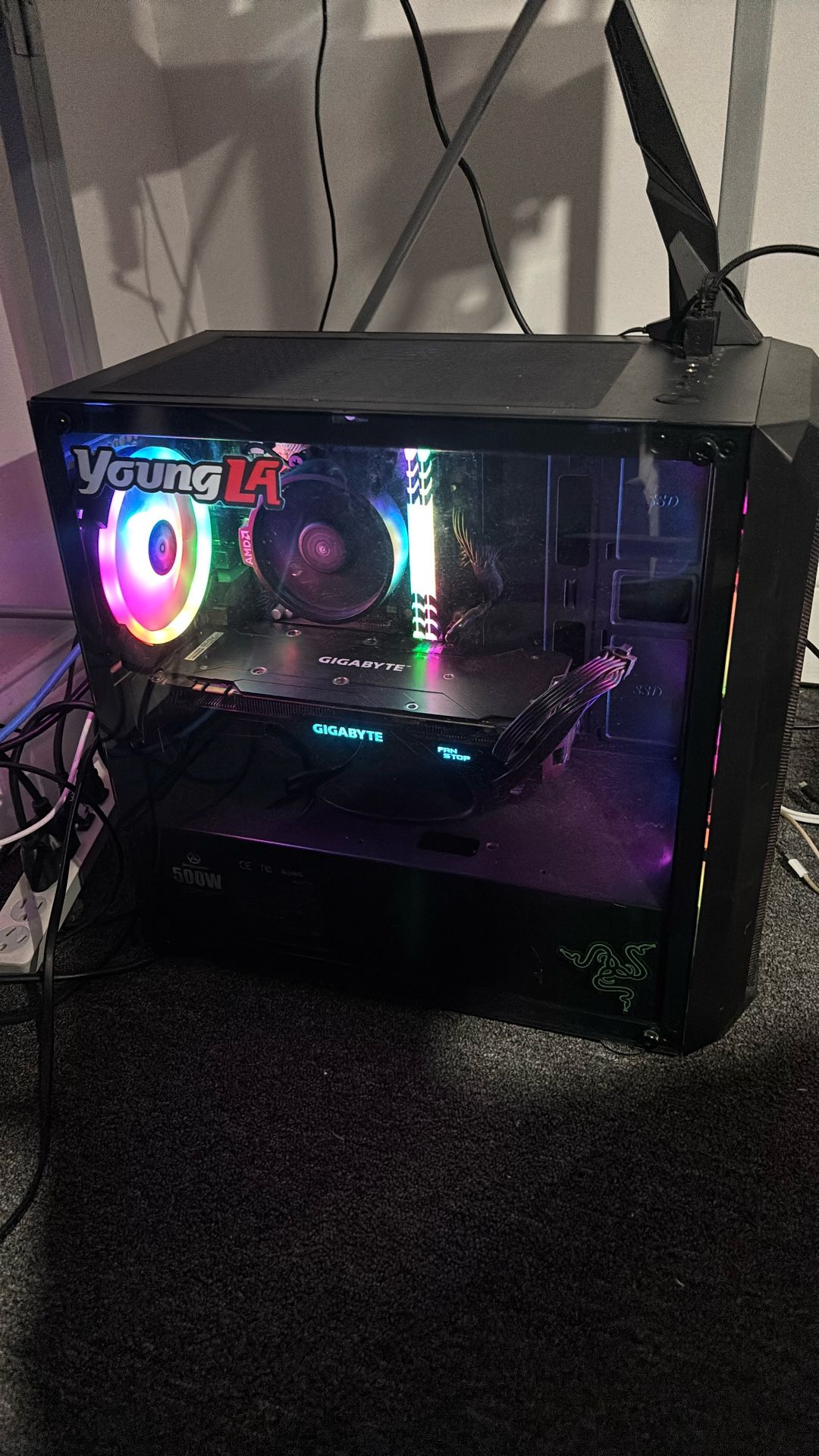 Gaming pc and monitor