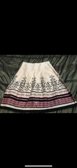 Apt 9 women’s skirt size 8