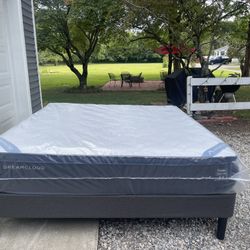 DreamCloud Premier California King Mattress