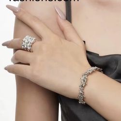 Tashions Sterling Silver Flower Bracelet & Ring 