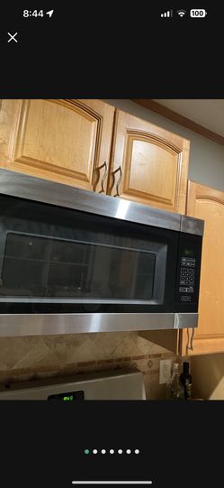 Microwave (brand New, Barely Used)
