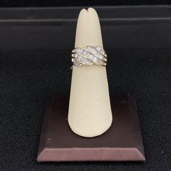 14k yellow gold Diamond ring