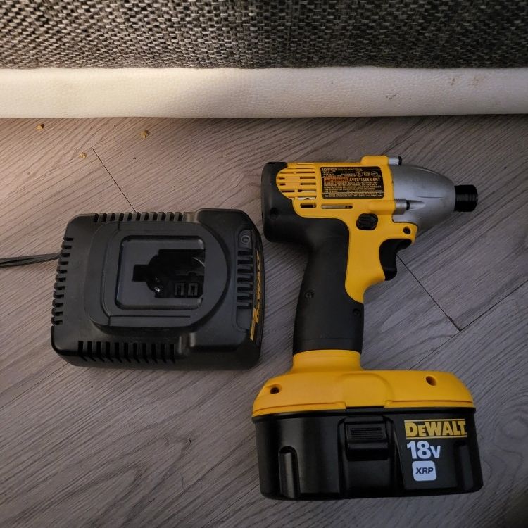 Dewalt heavy duty 1/4 impact driver 