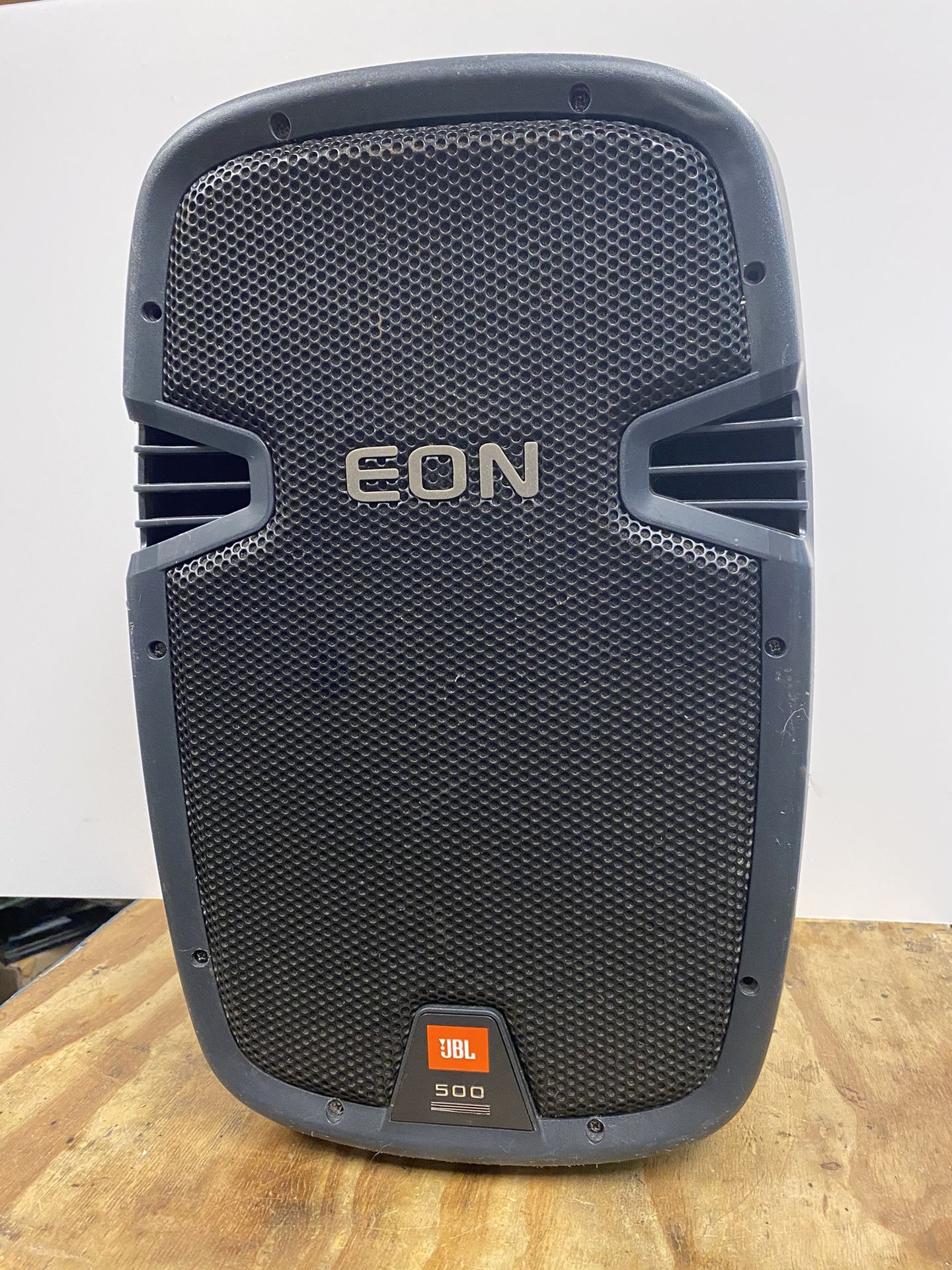 Jbl 500 Series EON 510 10” tow-way Powered Professional Audio