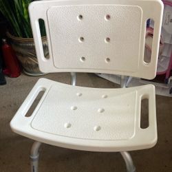 Shower Chair Price 15$. Pick Up. E.   67th.  St.   Tacoma 