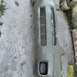 Ford Escape 01-04 front bumper cover without holes for fog lights