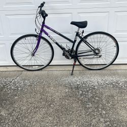 Trek Multi-Trac 720  women Hybrid bike
