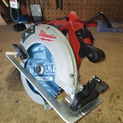 M18 Milwaukee 7 1/4 Circular Saw
