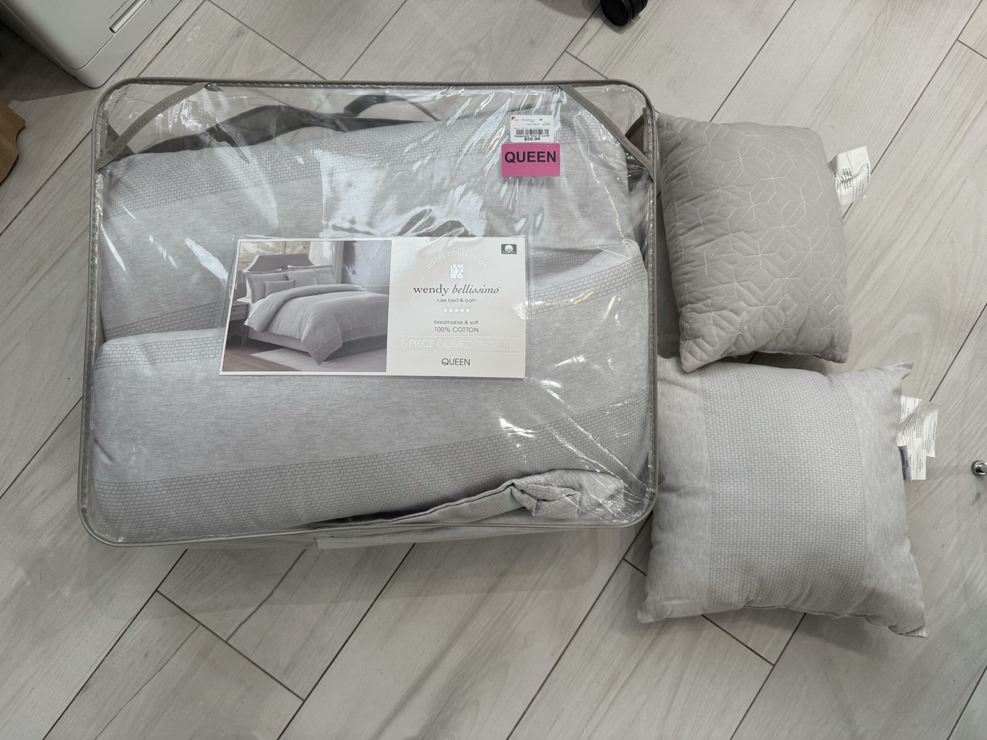 New Queen Comforter Set 5-piece