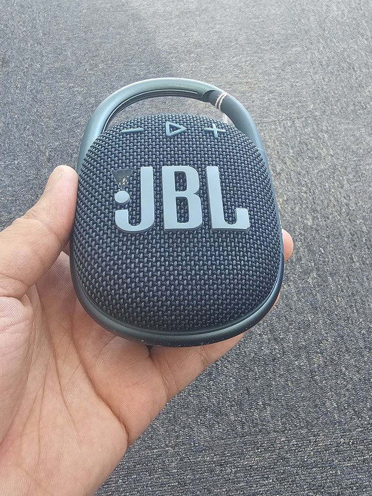 JBL Clip 4. ASK FOR RYAN. #4(contact info removed)039-01
