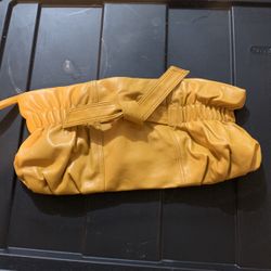 Woman’s Clutch Mustard