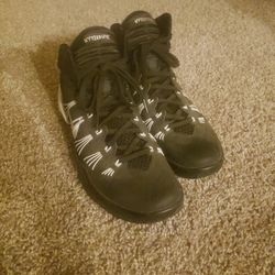 Nike "Hyperdunk" Size 9.5 US Men's Black/White