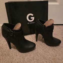Woman's Booties/ Boots