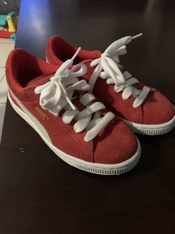 Red puma kids sneakers: Size 1.5C