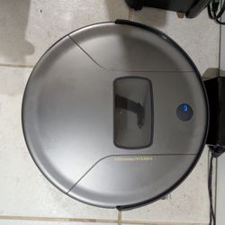 Bobsweep PetHair Vision Robot Vacuum – Great Condition!