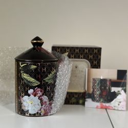 Harlem candle essence of roses & sandalwood 