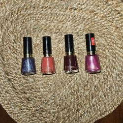 4 Revlon Super Lustrous Nail Enamels Nail Polishes Bundle Magnetic Teak Rose Vixen Extravagant 