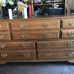 Golden Oak Dresser W Mirror