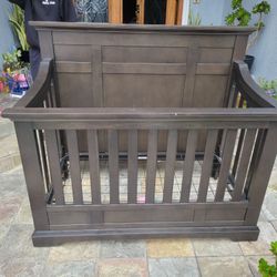 Baby Crib 