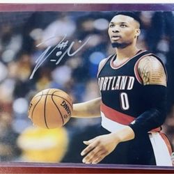 BAS COA DAMIAN LILLARD SIGNED 8x10 BASKETBALL PHOTO BECKETT