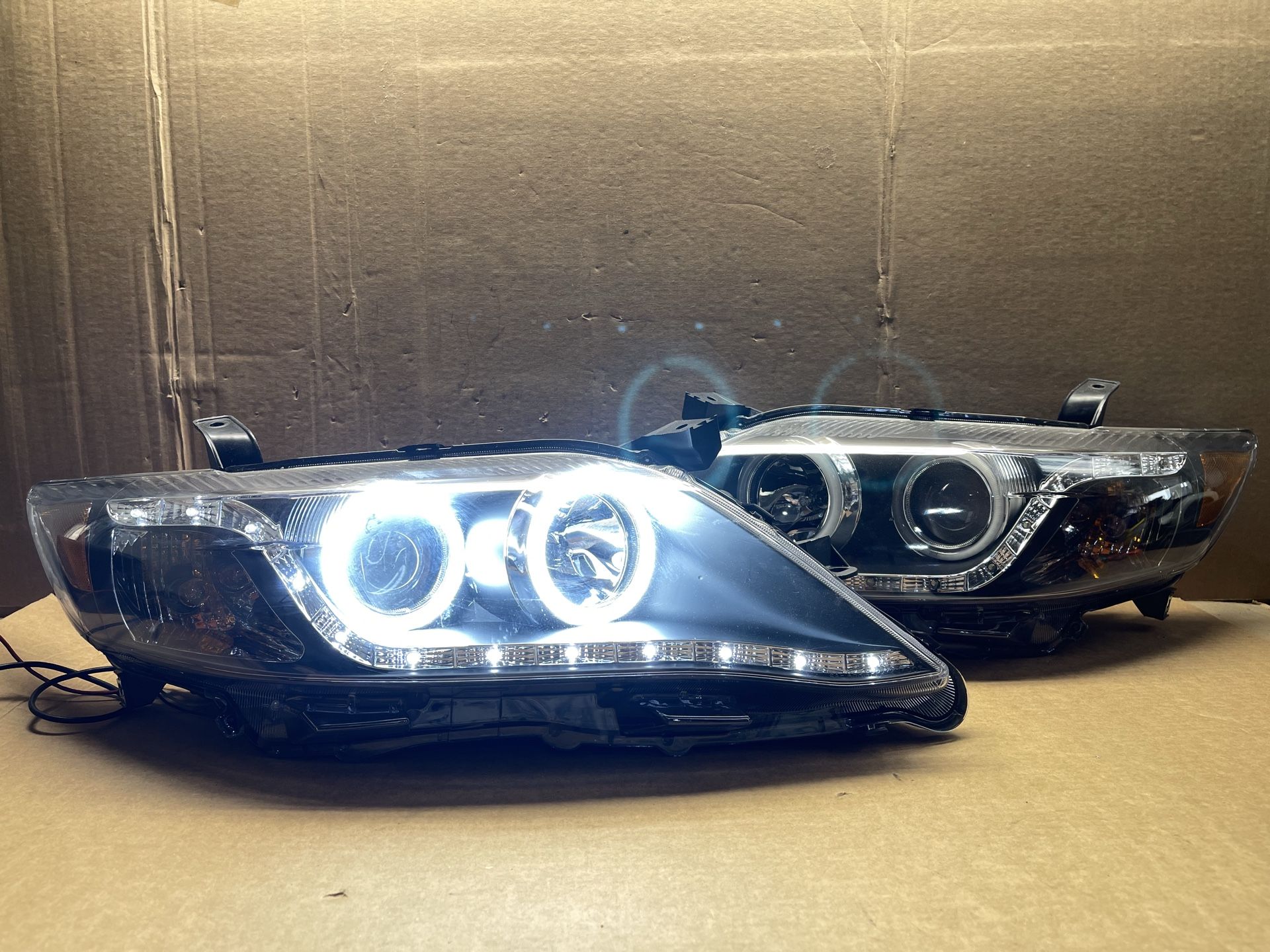 #OH186 2010 2011 TOYOTA CAMRY HALO LED BLACK HALOGEN HEADLIGHT PAIR