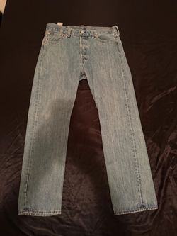 Levi's Light Wash Denim Jeans