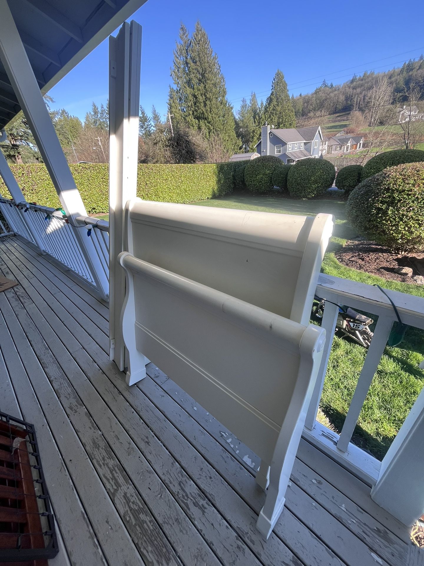 Pottery Barn Twin Bed