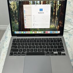 2020 Macbook Air 16 GB RAM 256 GB SSD
