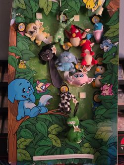 2005 Neopets McDonald's Display