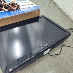 Panasonic TV 32 Great Condition 