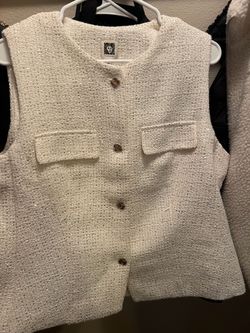 Ann Klein best W TAG Large cream and gold