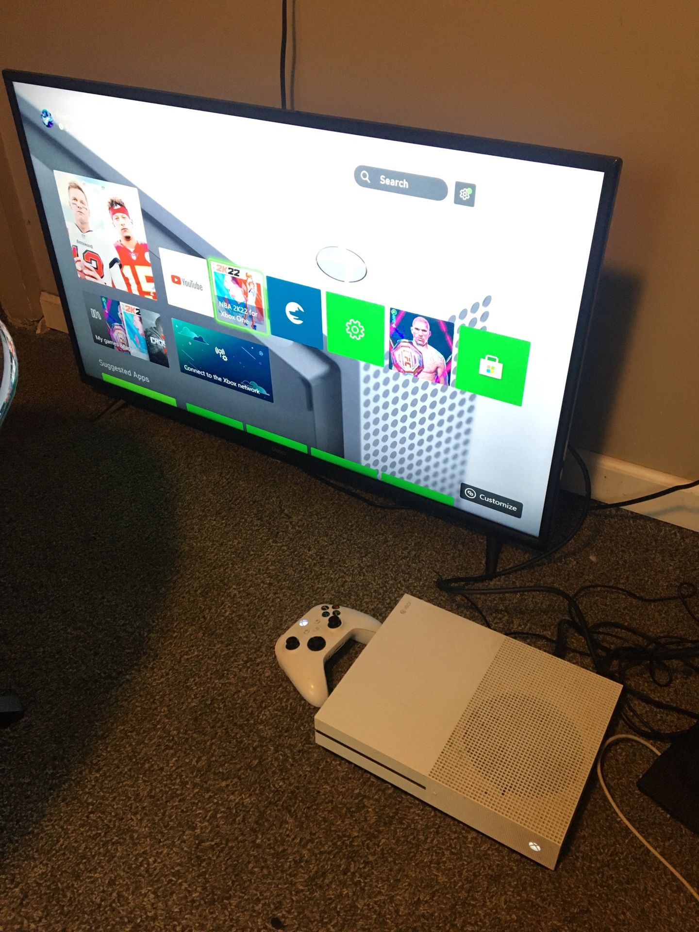 VIZIO 39" Full HD 2160p 120Hz Clear Action 240 WiFi Smart LED TV/ Xbox