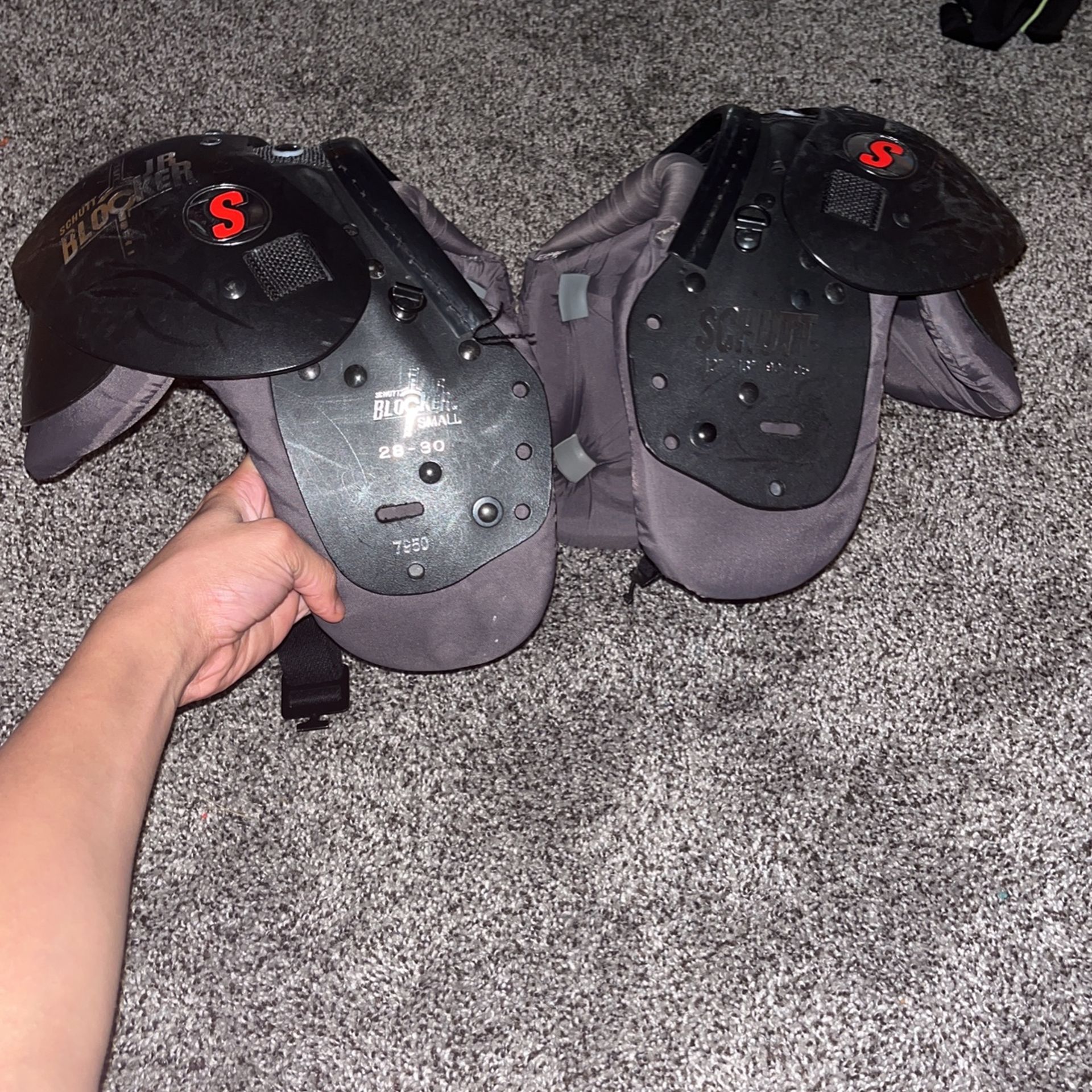 SCHUTT 12-13 JR BLOCKER