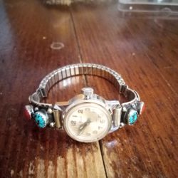 Antique wind up navajo Indian made sterling silver watch