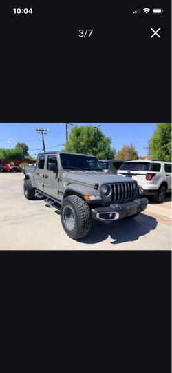 Gladiator jeep 2023