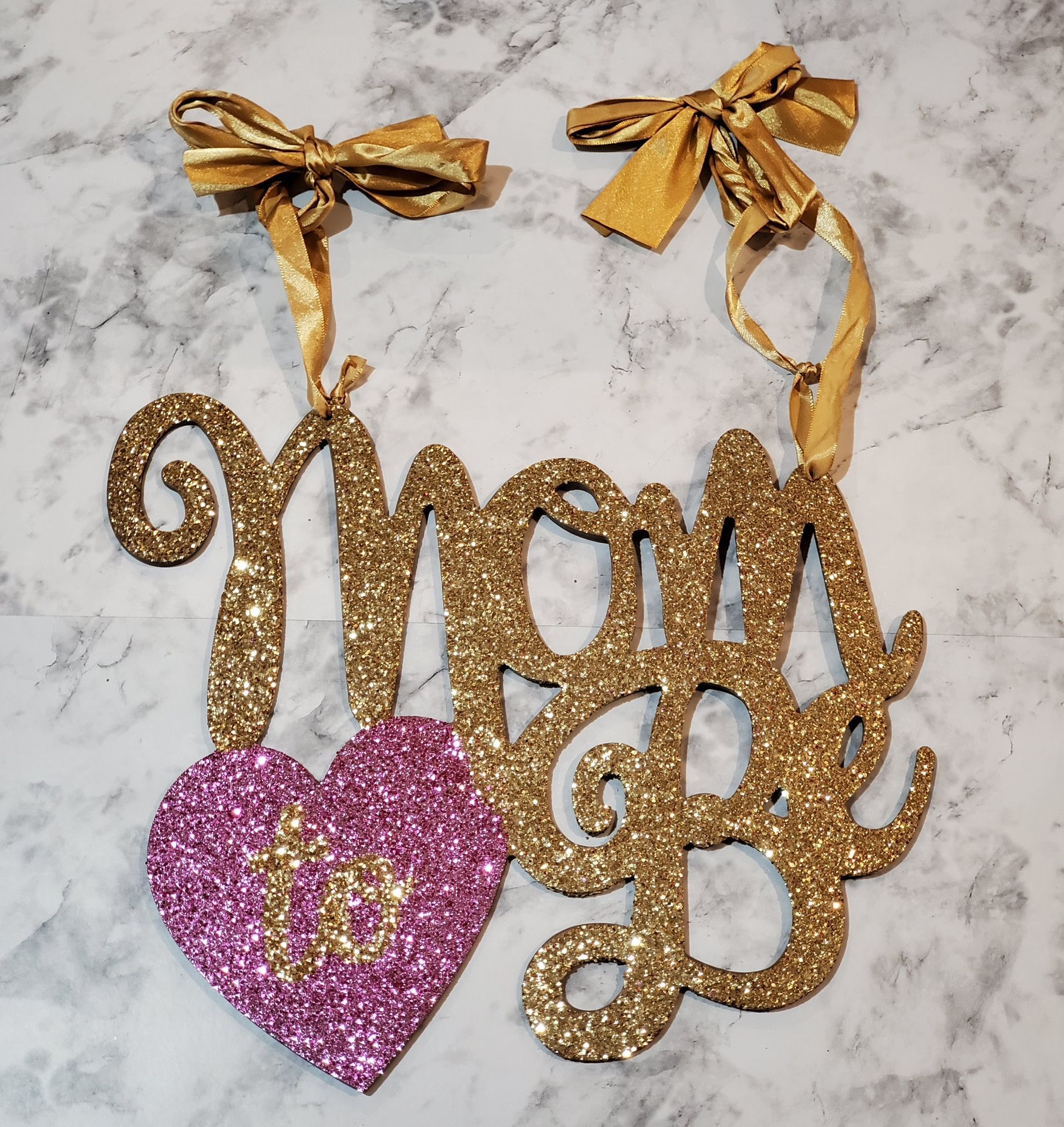 Baby Shower “Mom To Be” Hanging Sign Party Decorations 16 x 12 in.