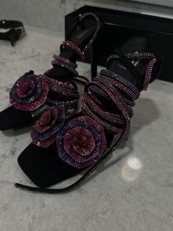 Shane Justin Blossom Heels ( new)