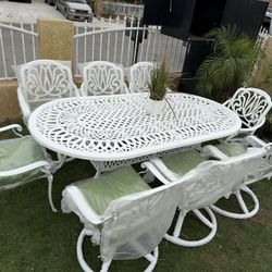 Brand New Patio Outdoor Dining Table Set