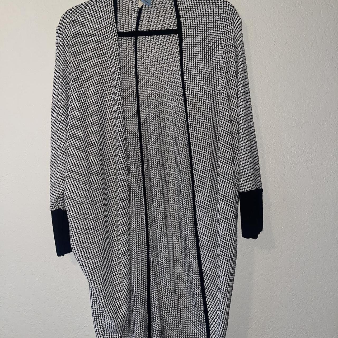 Pink Melo, Women’s Black & White Knitted Long Sweater With 3/4 Sleeves, Size L