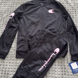 NEW Girls Sweatsuit 