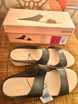 Kensie Black Slide Sandals Size 11