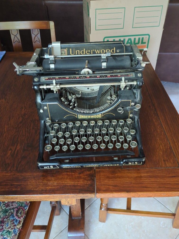 Underwood Typewriter No 5