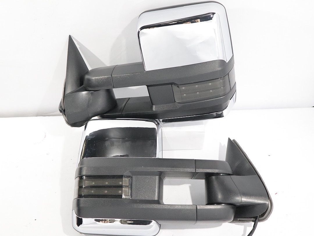 03-06 Chevy silverado/Gmc sierra chrome/smoked led / heated towing mirrors