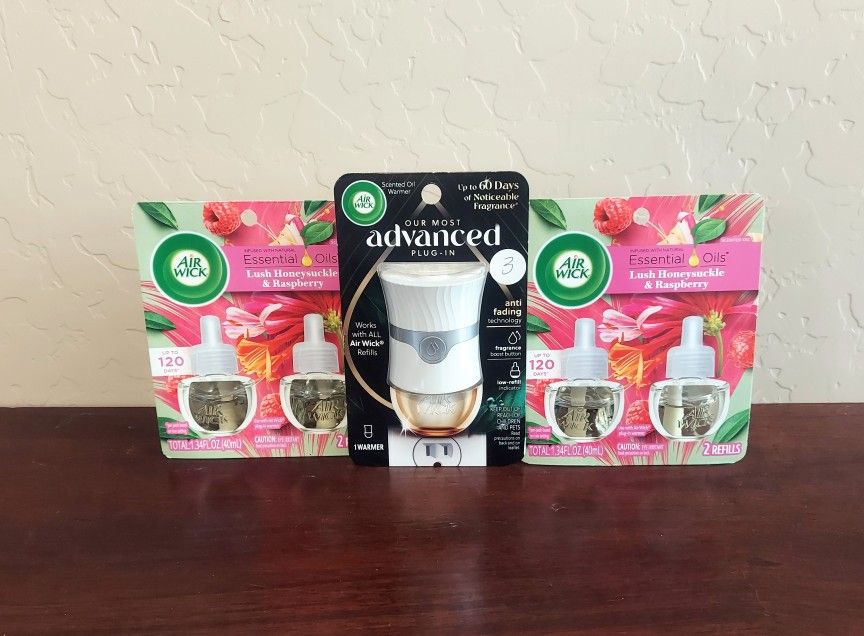 Airwick Oil Refills and Warmer Plug $10- pick up Ray and Higley